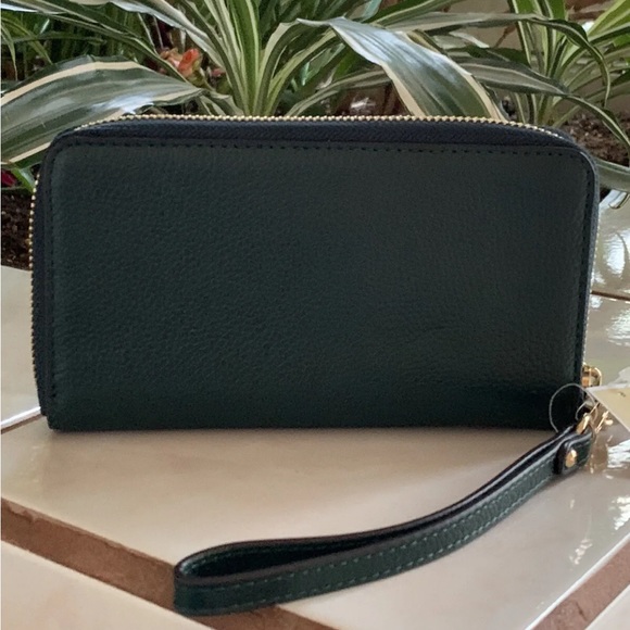 MICHAEL KORS JET SET LARGE FLAT GREEN LEATHER WALLET/WRISTLET PHONE CASE NEW TAG - Picture 12 of 12